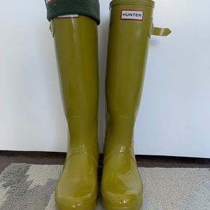 Hunter Rain Boots + socks